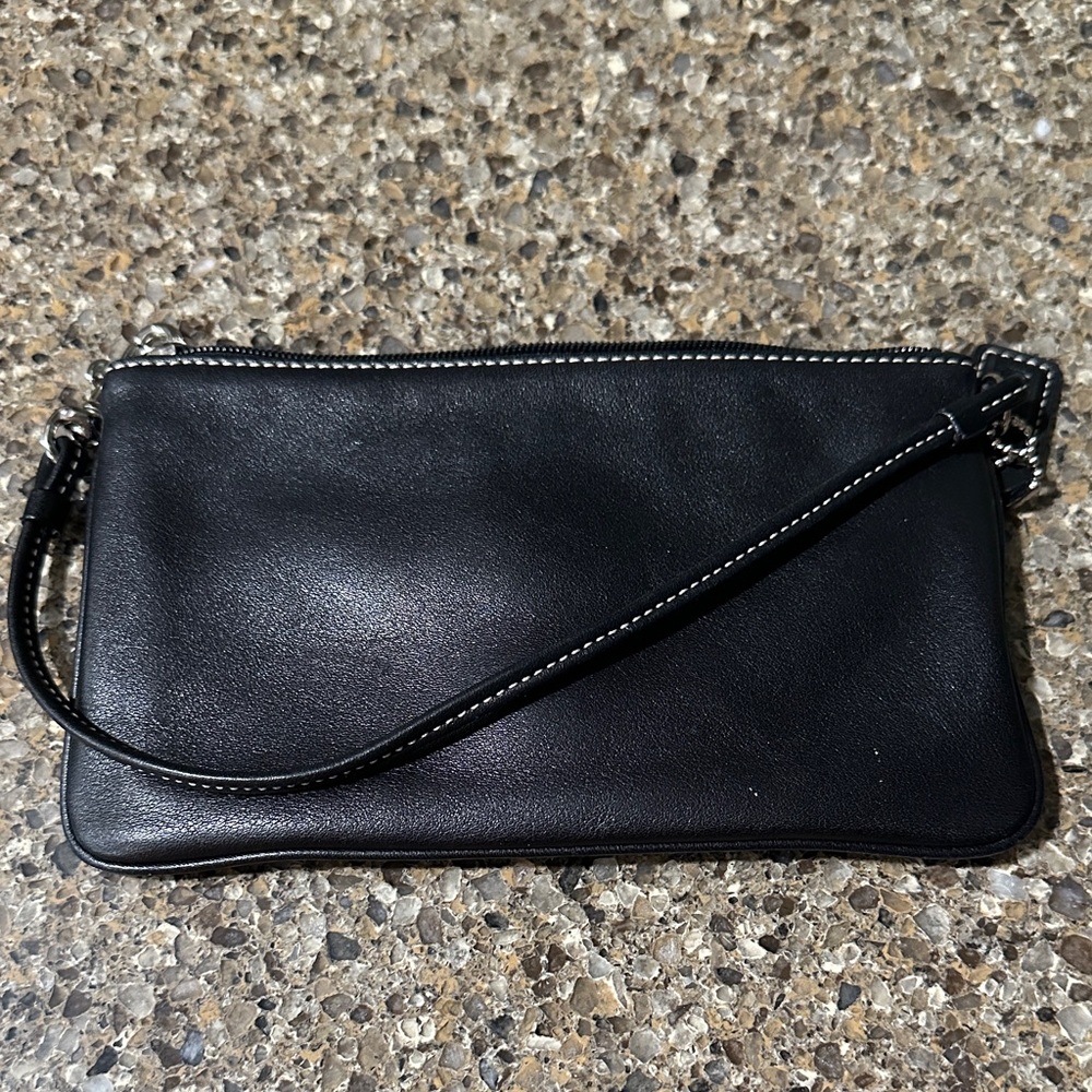 Coach Black Leather Buckle Wristlet - Picture 4 of 4